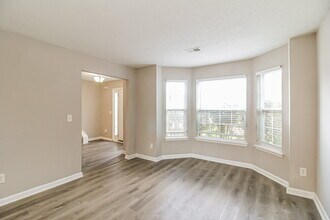 335 Elma Marie Ct in Locust Grove, GA - Building Photo - Building Photo