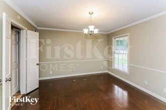 5907 Macleod Dr in Memphis, TN - Building Photo - Building Photo