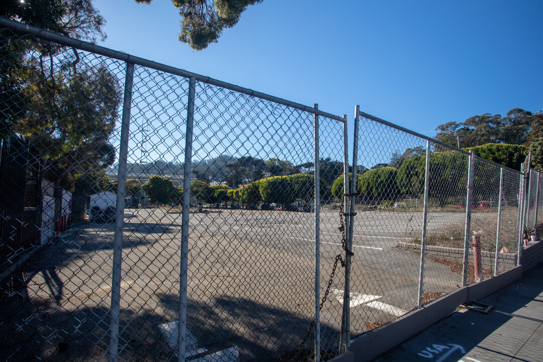 700-730 Stanyan St in San Francisco, CA - Building Photo