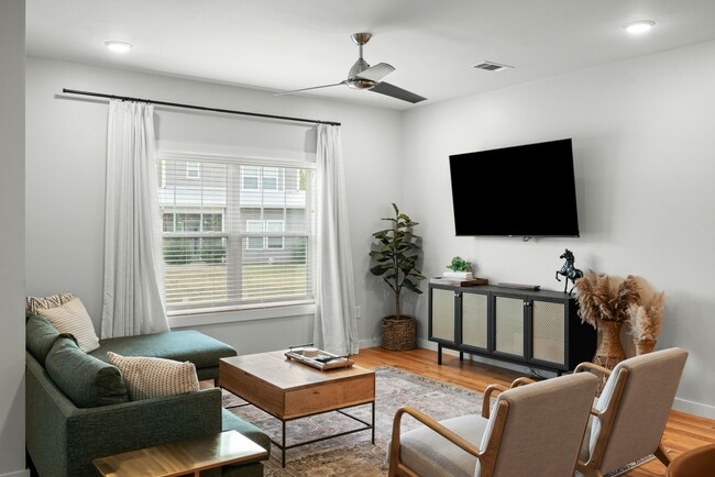 3641 Hydes Ferry Rd in Nashville, TN - Building Photo - Building Photo