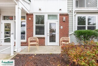 1111 Stratford Ave, Unit 107 in Stratford, CT - Building Photo - Building Photo