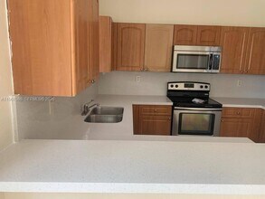 2623 SE 14th Ave in Homestead, FL - Building Photo - Building Photo