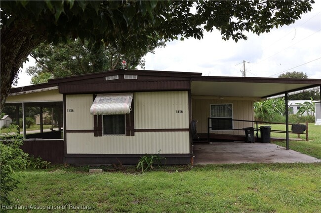 1007 Sparrow Rd in Wauchula, FL - Building Photo - Building Photo