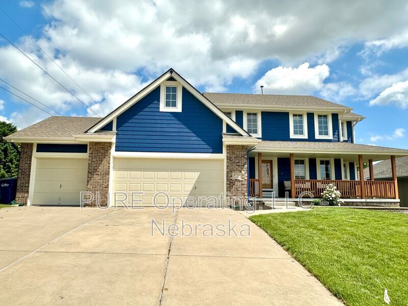4716 Sierra St in Bellevue, NE - Building Photo
