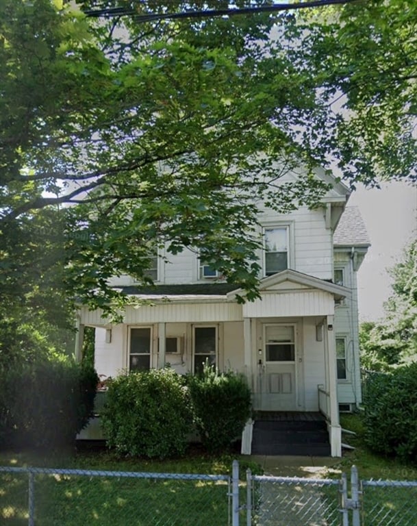 property at 15 Walnut St