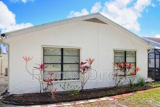 4567 Brook Dr in West Palm Beach, FL - Building Photo - Building Photo