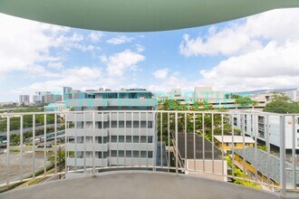 710 Lunalilo St in Honolulu, HI - Building Photo - Building Photo
