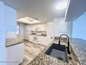 102 Riverside Dr in Cocoa, FL - Building Photo - Building Photo