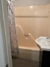 108 Decatur Pike, Unit D in Athens, TN - Building Photo - Building Photo