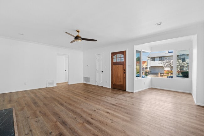 4538 Orchid Dr in Los Angeles, CA - Building Photo - Building Photo