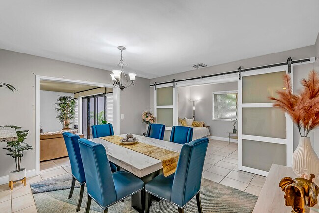 14702 Wildflower Ln