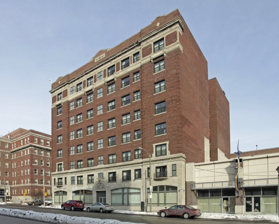 McCabe Hall in Milwaukee, WI - Building Photo