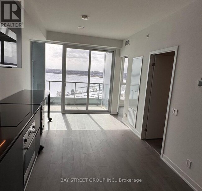 39-1639 Mary St