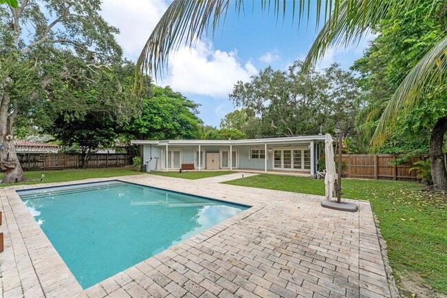 property at 8318 SW 131st St
