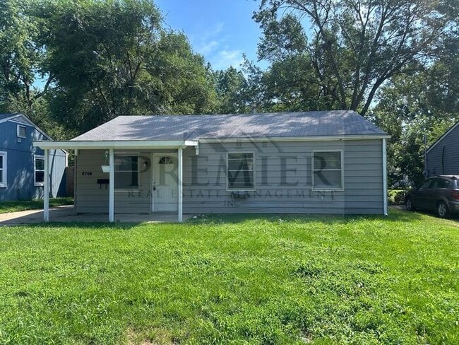 property at 2709 Highland Dr
