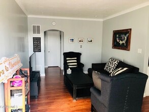 1138 N Berendo St in Los Angeles, CA - Building Photo - Building Photo