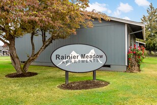 Rainier Meadow in Sumner, WA - Building Photo