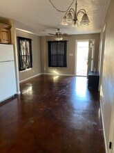 914 Live Oak St in Sulphur, LA - Building Photo - Building Photo