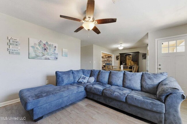 property at 80 John F Kennedy St
