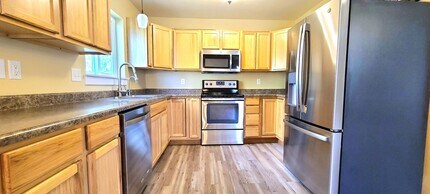 1008 Cruiser Ln in Belgrade, MT - Building Photo - Building Photo
