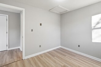 26 Old West Brookfield Rd in Warren, MA - Building Photo - Building Photo