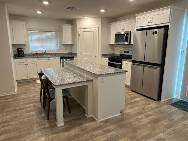 30622 Dart Ct in Menifee, CA - Foto de edificio - Building Photo