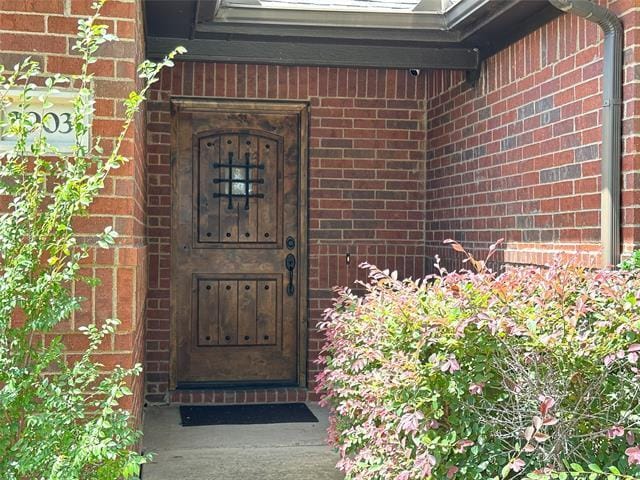 property at 2903 Thistlewood Dr