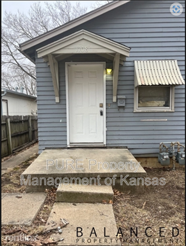 property at 1708 SW Washburn Ave