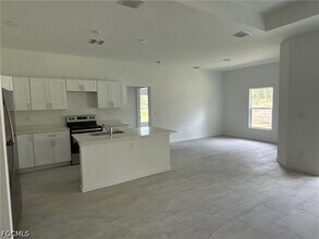 1139 Rahway St in Lehigh Acres, FL - Building Photo - Building Photo