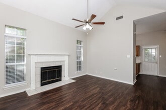 2115 Lattimore St in Denton, TX - Building Photo - Building Photo