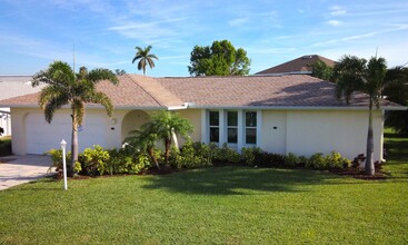 2513 SE 26th Ave in Cape Coral, FL - Building Photo - Building Photo