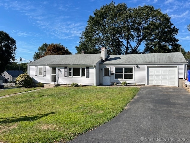 121 Riverview Ave in Groton, CT - Foto de edificio - Building Photo