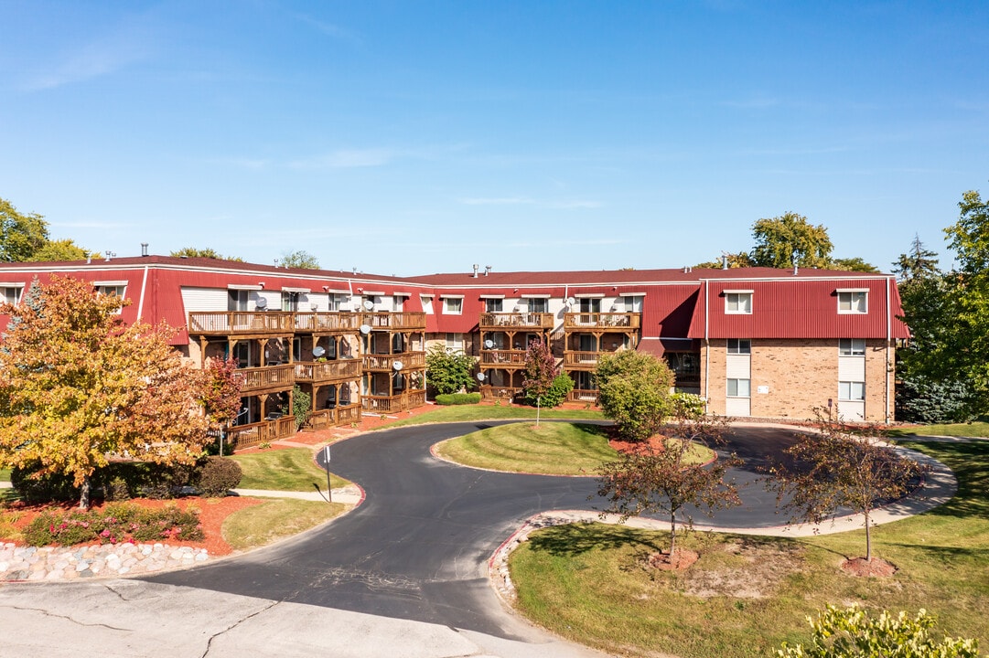 Linden Woods in Aurora, IL - Foto de edificio