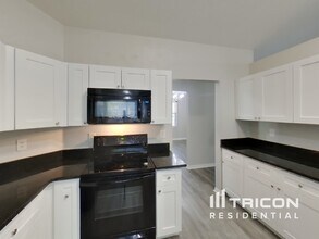 3328 Montano Ave in Spring Hill, FL - Building Photo - Building Photo