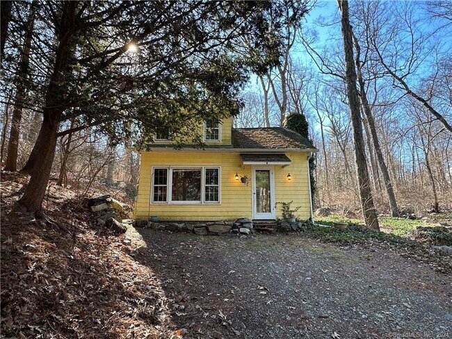 property at 4 Silvermine Way