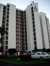 The Sunset Condominium in Ft. Myers, FL - Building Photo - Building Photo