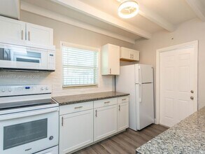 1413 NW 3rd Ave, Unit 1-2 in Fort Lauderdale, FL - Foto de edificio - Building Photo