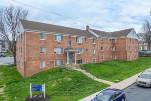 Duke Manor Apartments in Lancaster, PA - Building Photo
