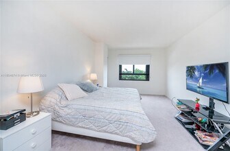 151 Crandon Blvd, Unit 524 in Key Biscayne, FL - Building Photo - Building Photo