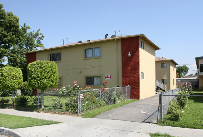 Maywood Apartments in Maywood, CA - Building Photo - Building Photo