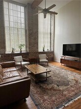 920 Poeyfarre St, Unit 275 in New Orleans, LA - Building Photo - Building Photo