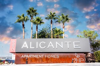 Alicante in Las Vegas, NV - Building Photo - Building Photo