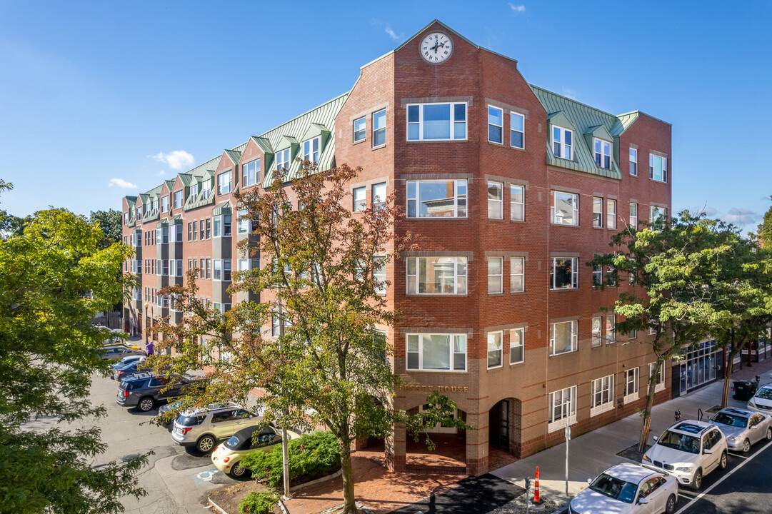 Essex House in Salem, MA - Building Photo