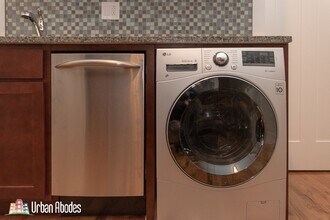 644 W Oakdale Ave, Unit A04C in Chicago, IL - Building Photo - Building Photo