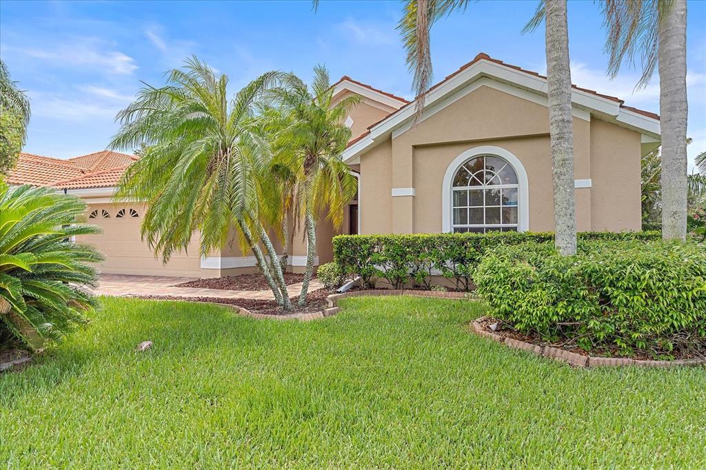 6213 Donnington Ct in Sarasota, FL - Building Photo