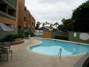 3030 Suncrest Dr, Unit 708 in San Diego, CA - Building Photo - Building Photo