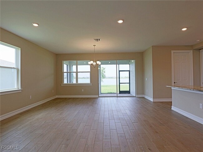 269 Spg Hl Lk Lp in Cape Coral, FL - Building Photo - Building Photo
