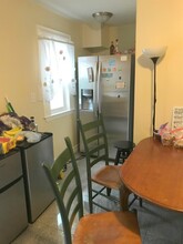20 Thorpe St, Unit 2 in Somerville, MA - Building Photo - Building Photo