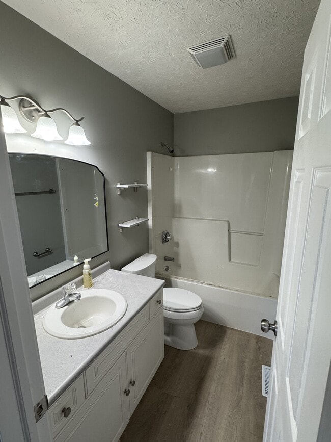 804 Woodmere Dr in Lafayette, IN - Building Photo - Building Photo