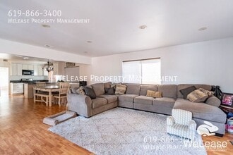 167 Parkcreek Ct in San Diego, CA - Building Photo - Building Photo